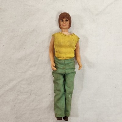 VINTAGE TONKA FEMALE WOMAN MOM FIGURE WITH CLOTHES HONG KONG