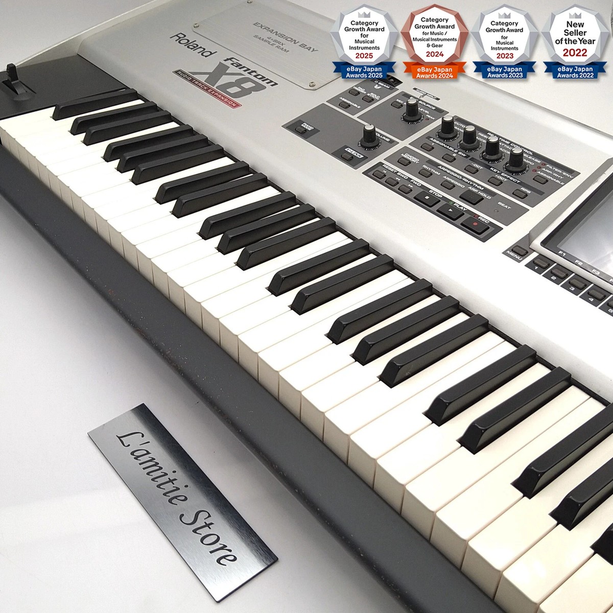 Roland Fantom-X8 Audio Track 88-Key Synthesizer Electronic