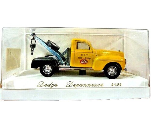 VINTAGE SOLIDO DODGE POMPIER 4416 SELLERSVILLE FIRE TRUCK DIECAST