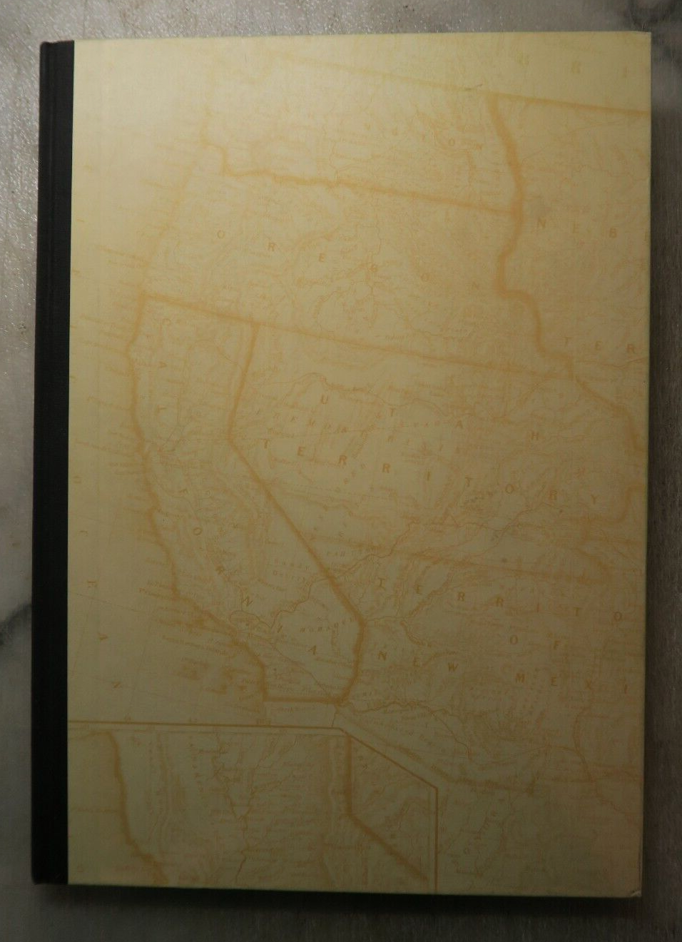 Foto 1 di 8