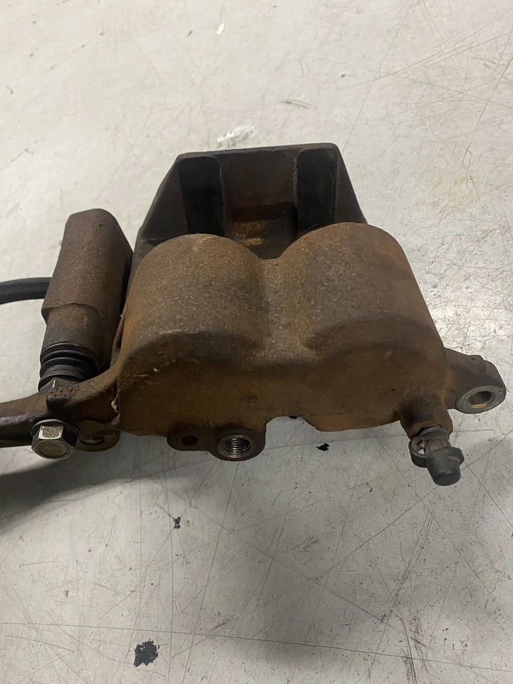 1998 - 2005 Lexus GS 300 Front Right Passenger Side Brake Caliper 98 - 05  - Image 3 of 4