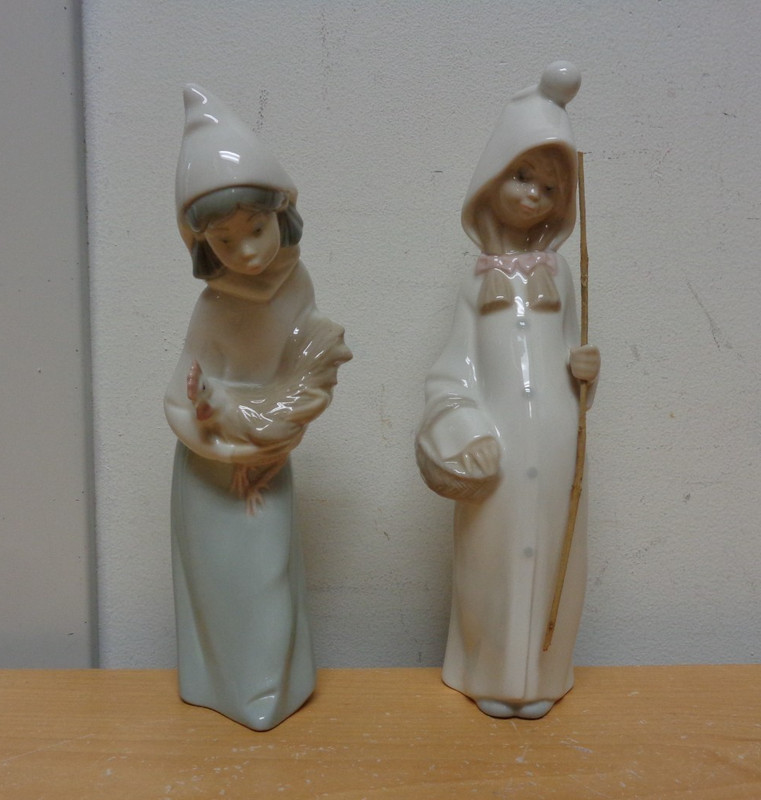 Lot of 2 Lladro Figurine Shepherdess Girl w Basket stick & Shepherdess w Rooster