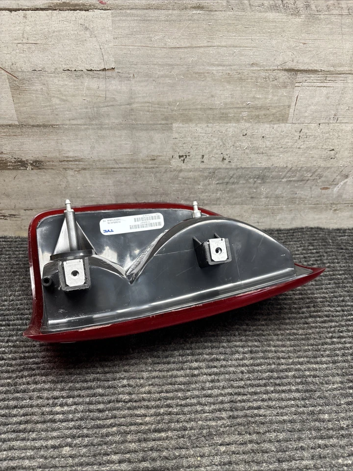 Conjunto de luz trasera - regular TYC 11-5025-01 para Dodge Dakota 97-04 Foto 3 de 4