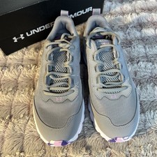 Under Armour Girl Assert Sneakers Size 5