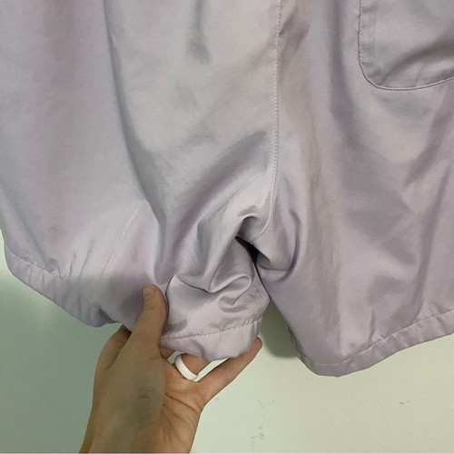 Pantaloncini sportivi Nike foderati in lavanda taglia media - Foto 9 di 9