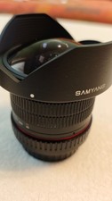Samyang 8mm f/3.5 UMC Fish-eye CS II