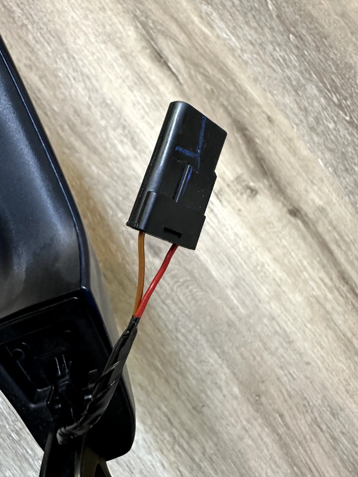 GMC Yukon 2019-2024 manija de puerta exterior con botón de bloqueo OEM PN# 9400-3390 Foto 3 de 4