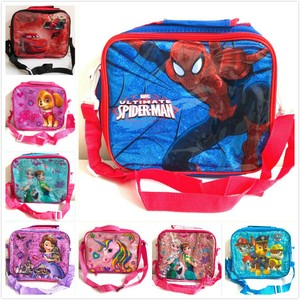 boys pack lunch boxes