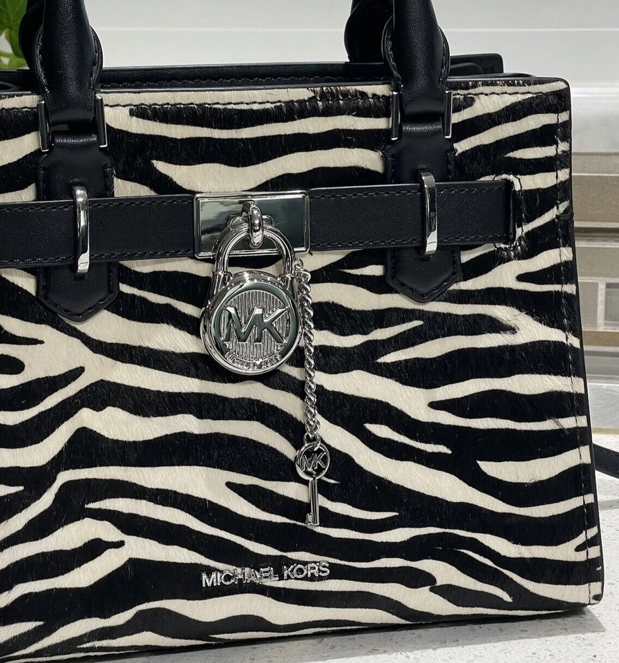 MICHAEL KORS HAMILTON SMALL SATCHEL KEY LOCK CROSSBODY BAG ZEBRA MK BLACK WHITE - Image 4 of 4