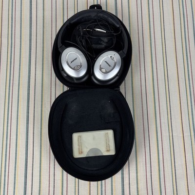 Bose Quiet Comfort 15 Qc15 Noise Cancelling Wired Headphones with Case Bundle