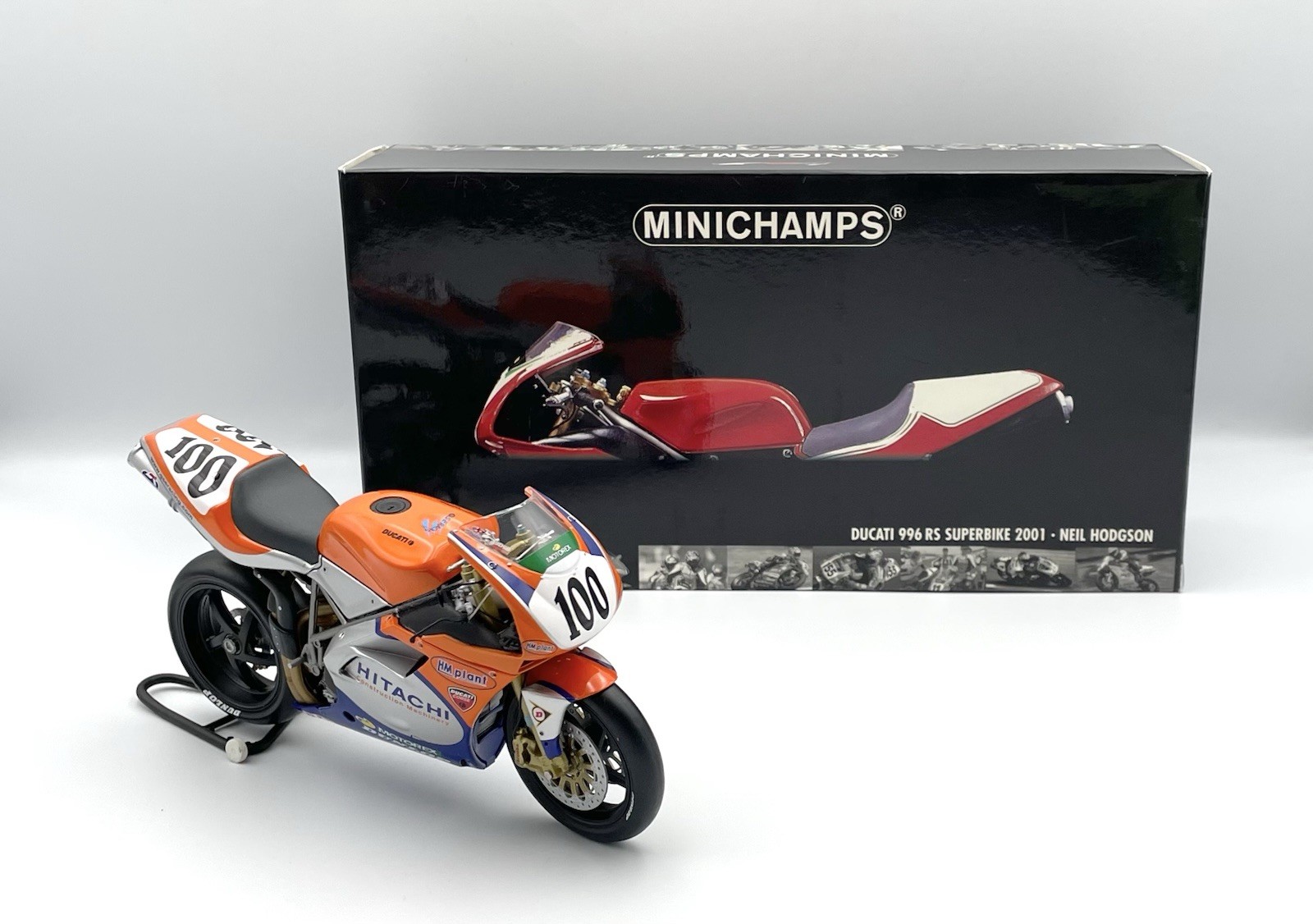 Minichamps 1/12 Scale 122 011200 - Ducati 996 RS Superbike 2001 - N. Hodgson