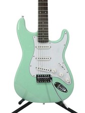 Squier By Fender / Affinity Series Stratocaster Sfg 2019 Electric Guitar St Type