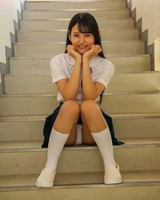 Umi Yatsugake Cute Pose On The Stairs Legs Open 4x6 Picture Celebrity Print