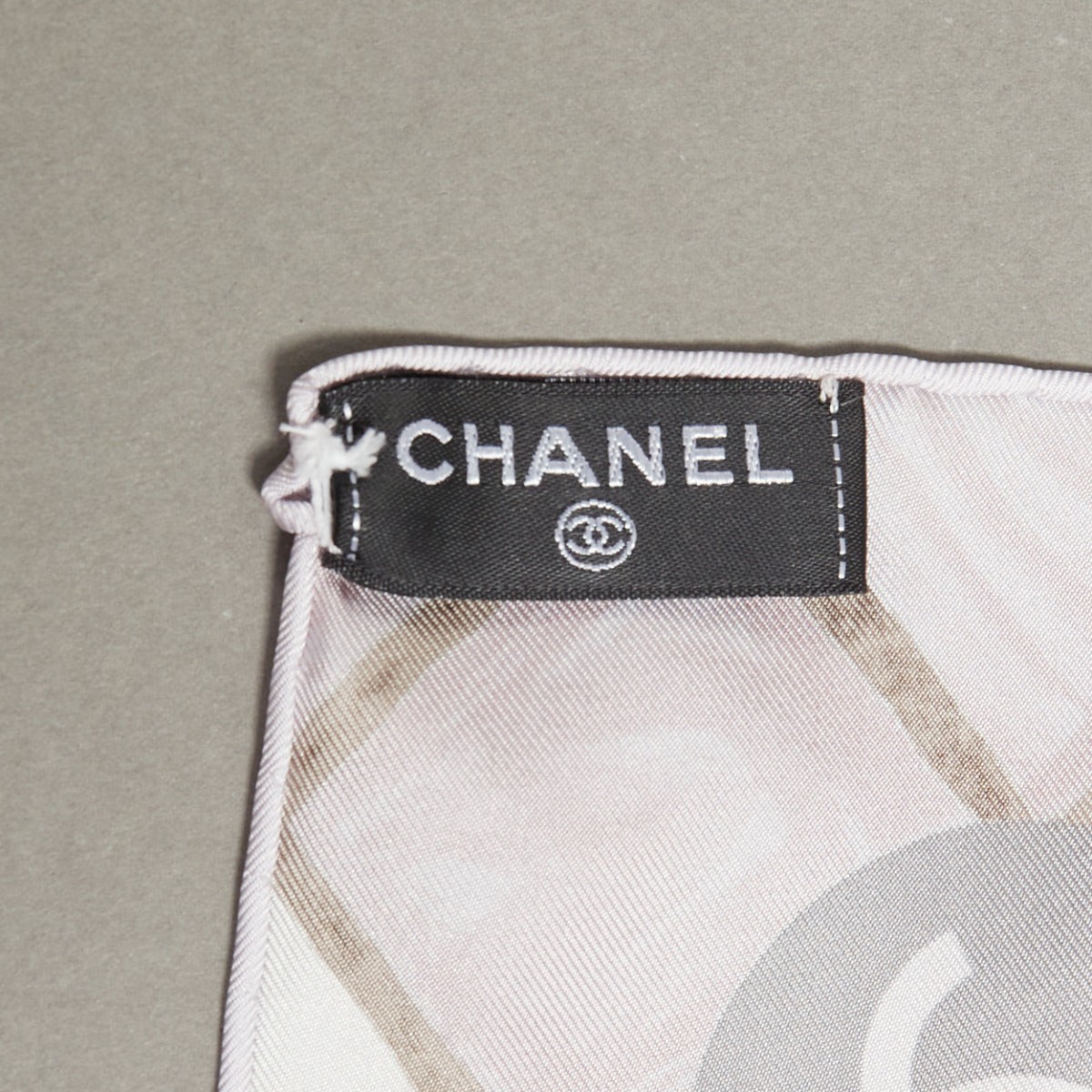 CHANEL シャネル　silk CHANEL 100% silk pink grey CC logo camellia flowers