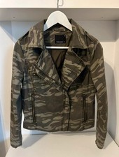 Kurze Damen Y2K 2000er Herbst Jacke Camouflage Tarnmuster Militär Gr. M 38