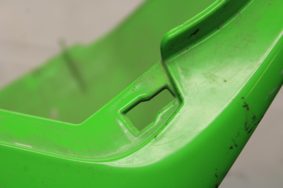 アクセサリー tasiabu391 2011 Kawasaki Ninja ZX6R ZX600R RIGHT REAR BACK TAIL FAIRING