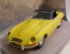 Dinky 1/43 Scale Diecast Model DY-1B 1967 JAGUAR E TYPE MK 1 1/2 YELLOW