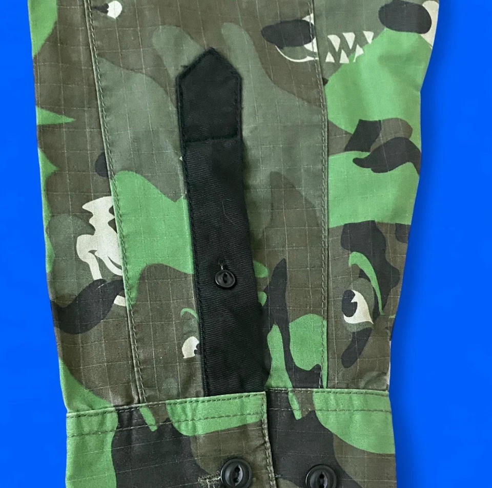 Camisa abotonada camuflada rara 2XL Lifted Research Group para hombre Foto 4 de 4