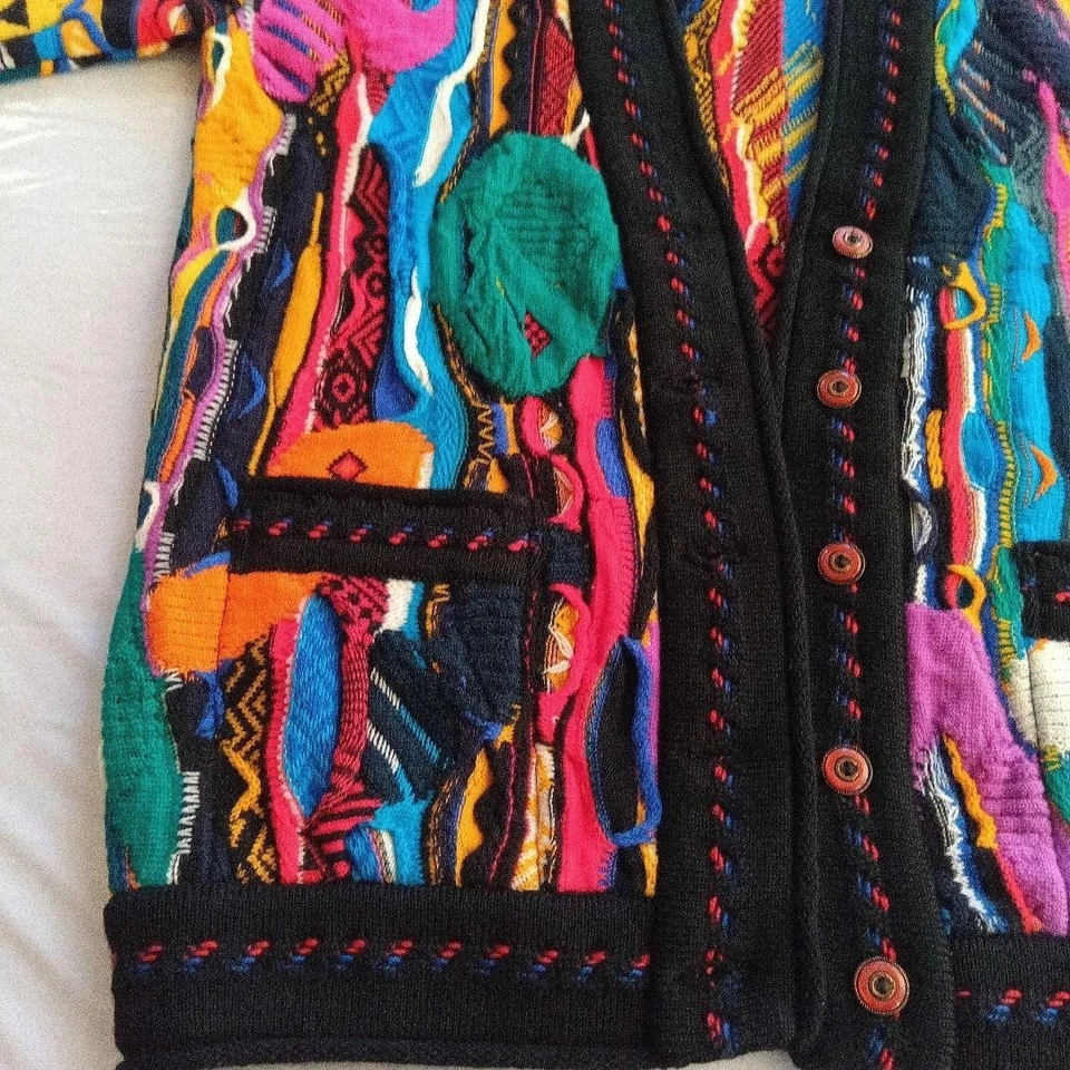 COOGI sweater 3D knit Cardigan 100% Wool Size XS Multicolor Body width 55cm - Image 3 of 4