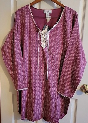Vintage BG Intimates Women's Night Shirt Burgandy Floral M Laced V Neck NWT