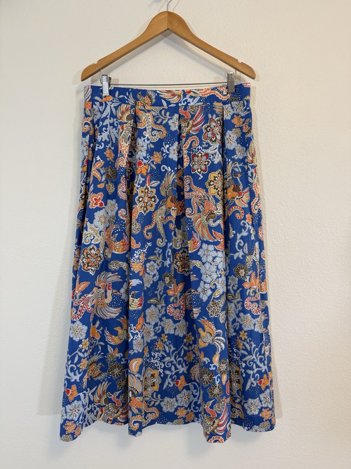 J McLaughlin Skirt 14 Midi Maxi Blue Floral Full Travel Pleated Long Pockets
