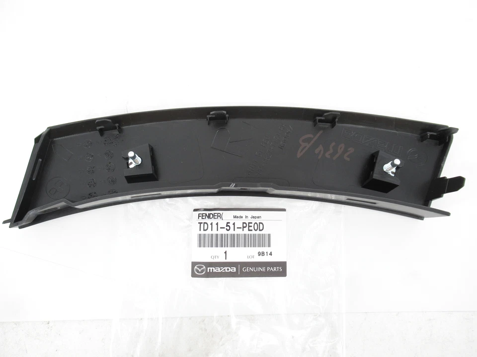 Moldura de parachoques trasero de pasajero genuino OEM Mazda TD11-51-PE0D 2007-2015 CX-9 Foto 3 de 4