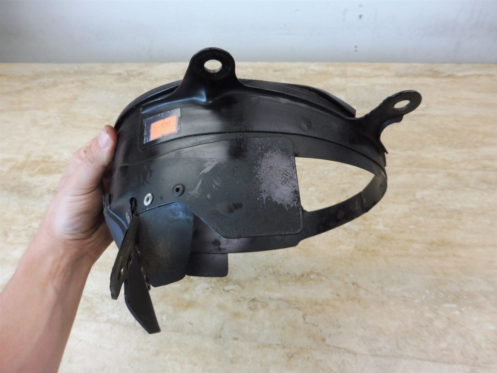 1981 Honda CX500 Deluxe CX 500 H140610' radiator fan shroud cover trim