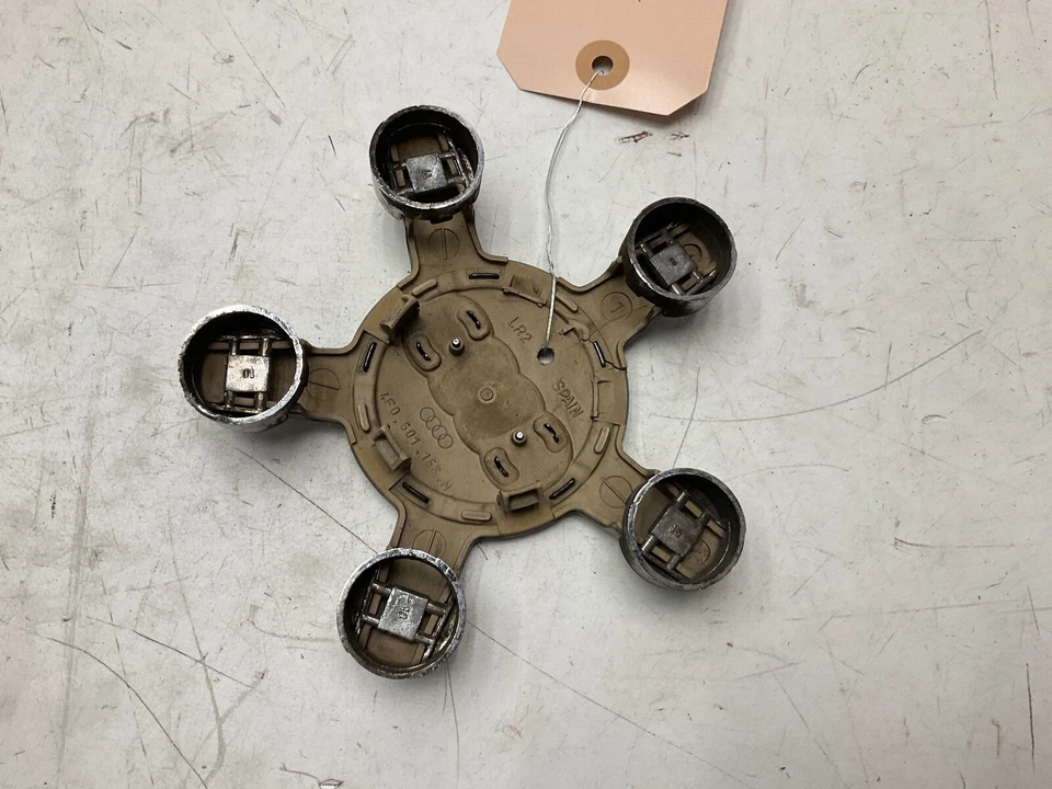 Tampa central aro roda 2009 Audi Q5 A5 S5 B8 A4 S4 fabricante de equipamento original - Imagem 2 de 4