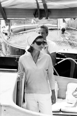 ジャクリーン・ケネディのスナップ写真（コンタクトプリント） 8x10 Print Jackie Kennedy 1952 Candid #JK52 | eBay