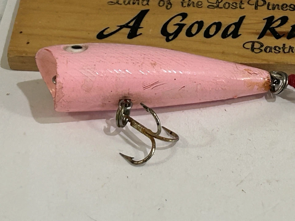 Rebel Vintage Pop R Bubble Gum USED HARD TO FIND COLOR TACKLE BOX FIND - Image 3 of 4