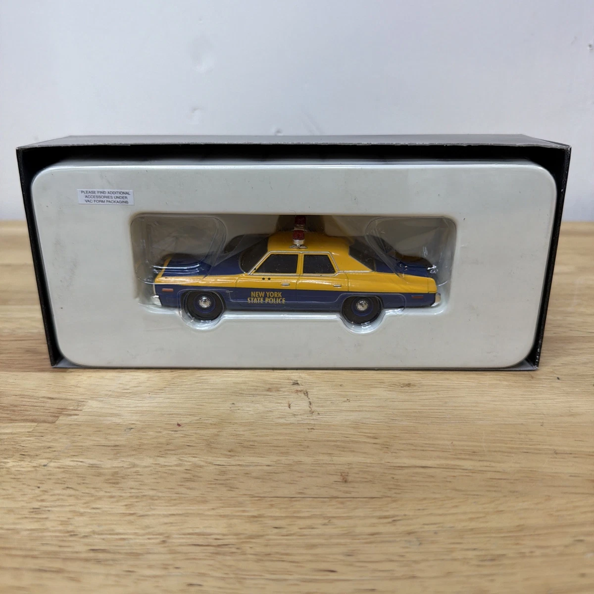 Corgi 1:43 US06006 – Dodge Monaco Police – édition Limitée – Bleue