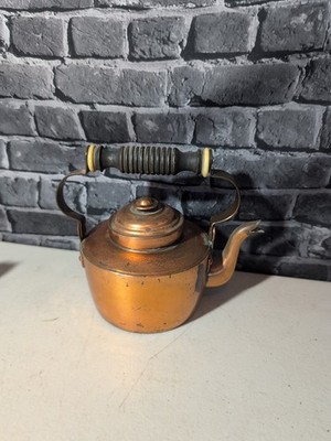 Antique Small Copper Tea Pot Kettle. Q7