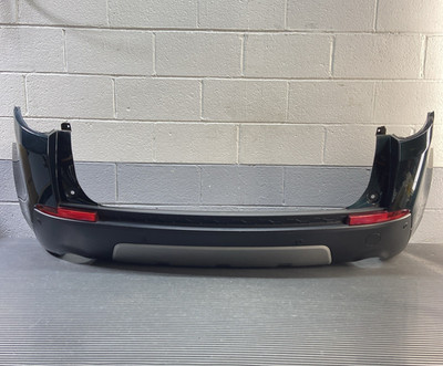 2015-2019 Land Rover Discovery Sport L550 Rear Bumper Assembly Green OEM *NOTE*