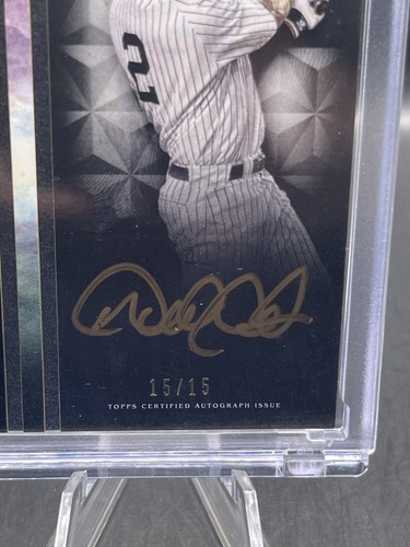 2023 Topps Diamond Icons Derek Jeter SSP Gold Ink On Card Auto 15/15 Book End - Picture 3 of 5