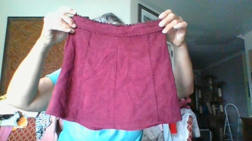 PRETTY Red Faux Suede Skirt Young Teen Size S/22 Waist GB Girls Mini 12" Length - Picture 2 of 8
