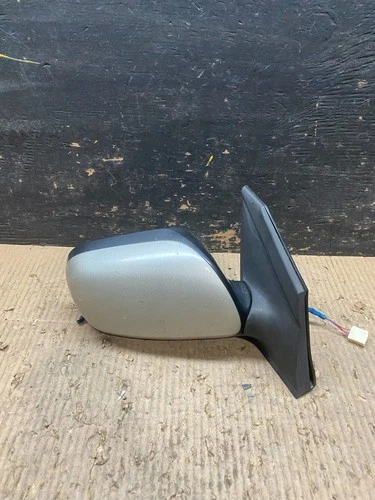 2001 2002 2003 Toyota Prius Right Passenger Side View Door Mirror OEM T9880 DG