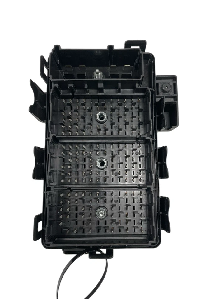 2009-2013 CHEVROLET CORVETTE 6.2L Z16 RWD ENGINE FUSE RELAY JUNCTION BLOCK BOX Foto 4 de 4