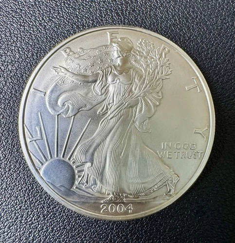 2004 Uncirculated American Silver Eagle US Mint Issue 1oz Pure Silver