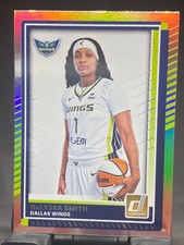 2025 Donruss WNBA #48 NaLyssa Smith Holo