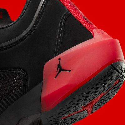 シューズ(男性用) Nike Air Jordan 37 \"Black/True Red\" Air Jordan 37 - Black/True Red/Club Purple/Dark Charcoal
