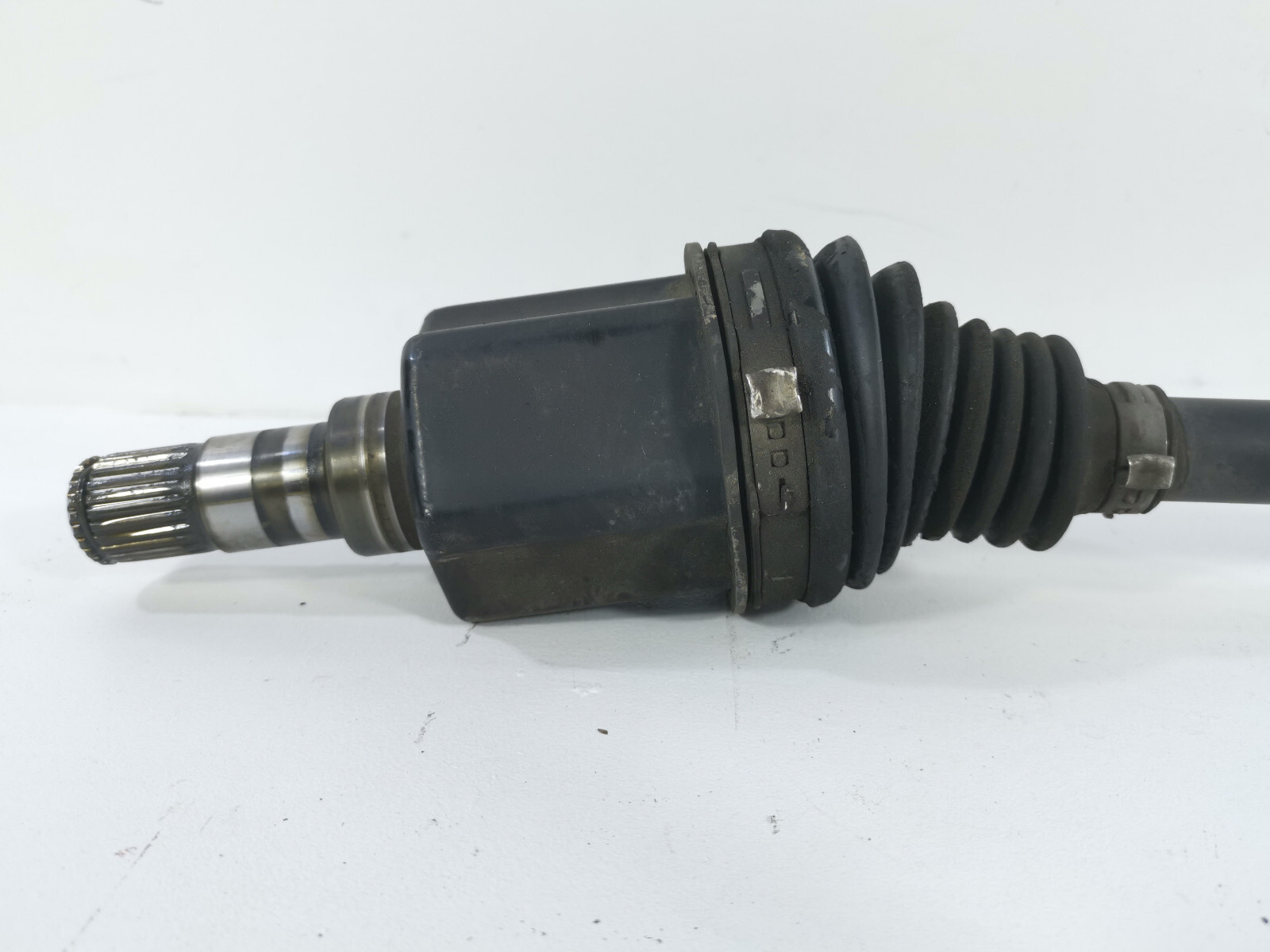 2014-2020 MASERATI QUATTROPORTE AWD RIGHT PASSENGER FRONT AXLE SHAFT OEM