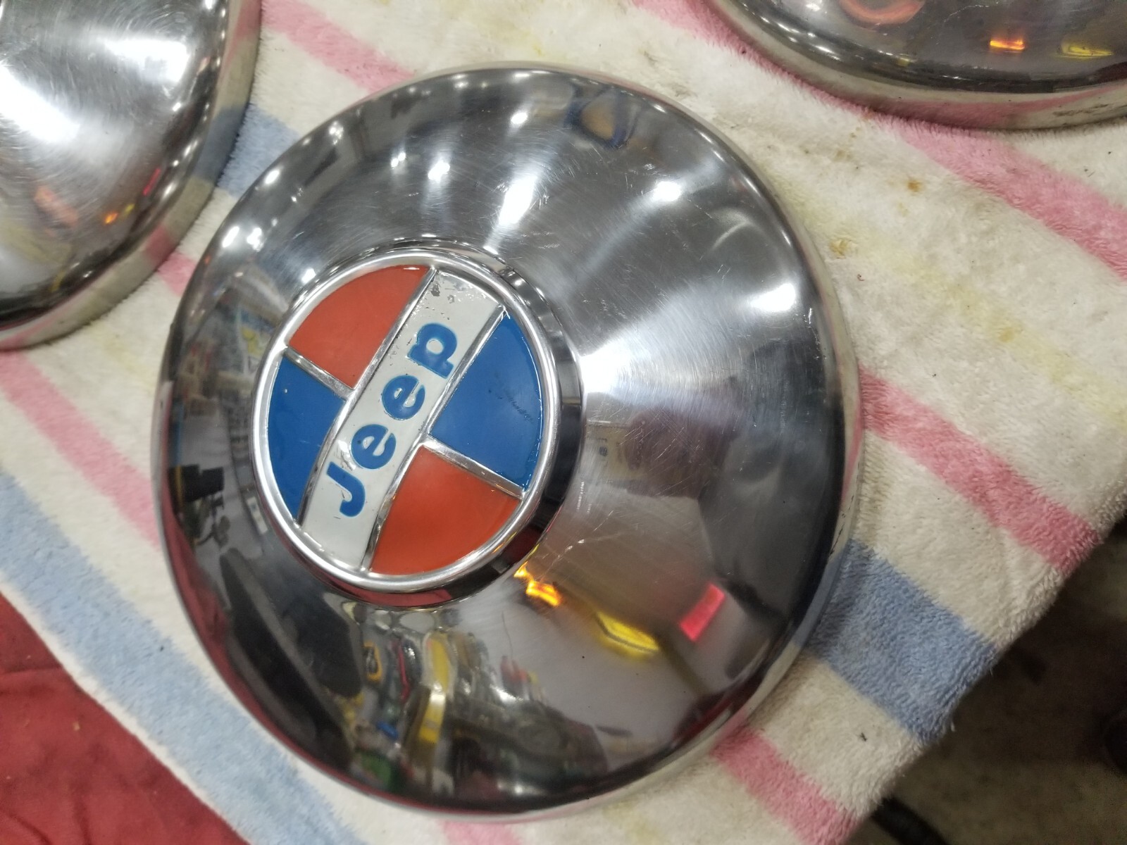 19651973 Jeep Dog Dish Hubcaps 65 66 67 68 69 70 71 72 73 Kaiser Caps