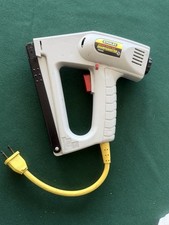 Grapadora eléctrica Stanley Sharpshooter TRE500 gris