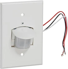 SB500W Smart Box with Wall Plate, 500W Power, 120V AC, 60 Hz, 180 Degrees View, 