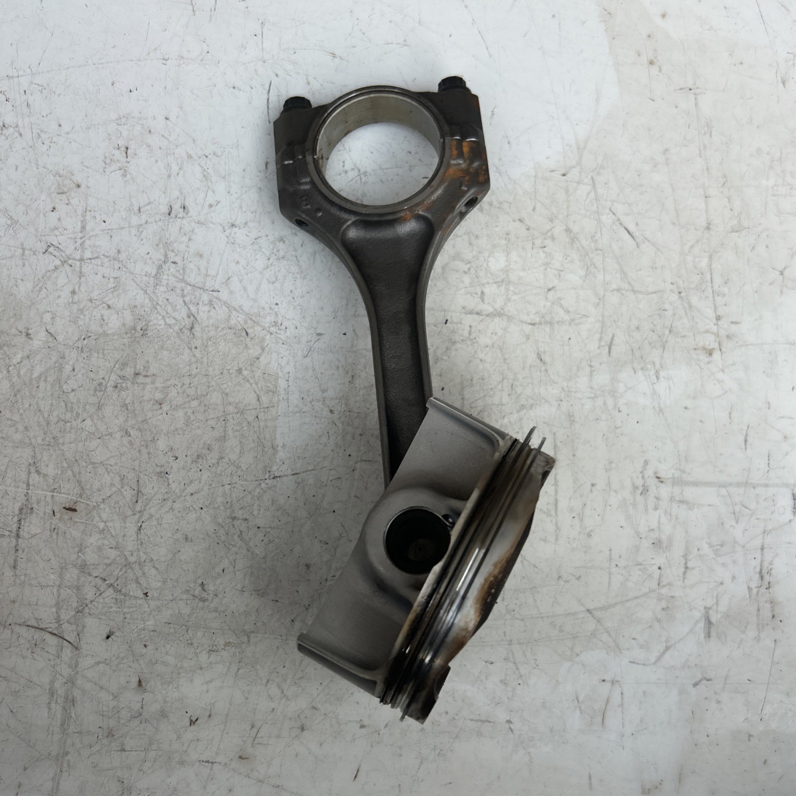 LAMBORGHINI AVENTADOR PISTON HEAD COMPLETE WITH CONNECTING ROD 07M107075J 
