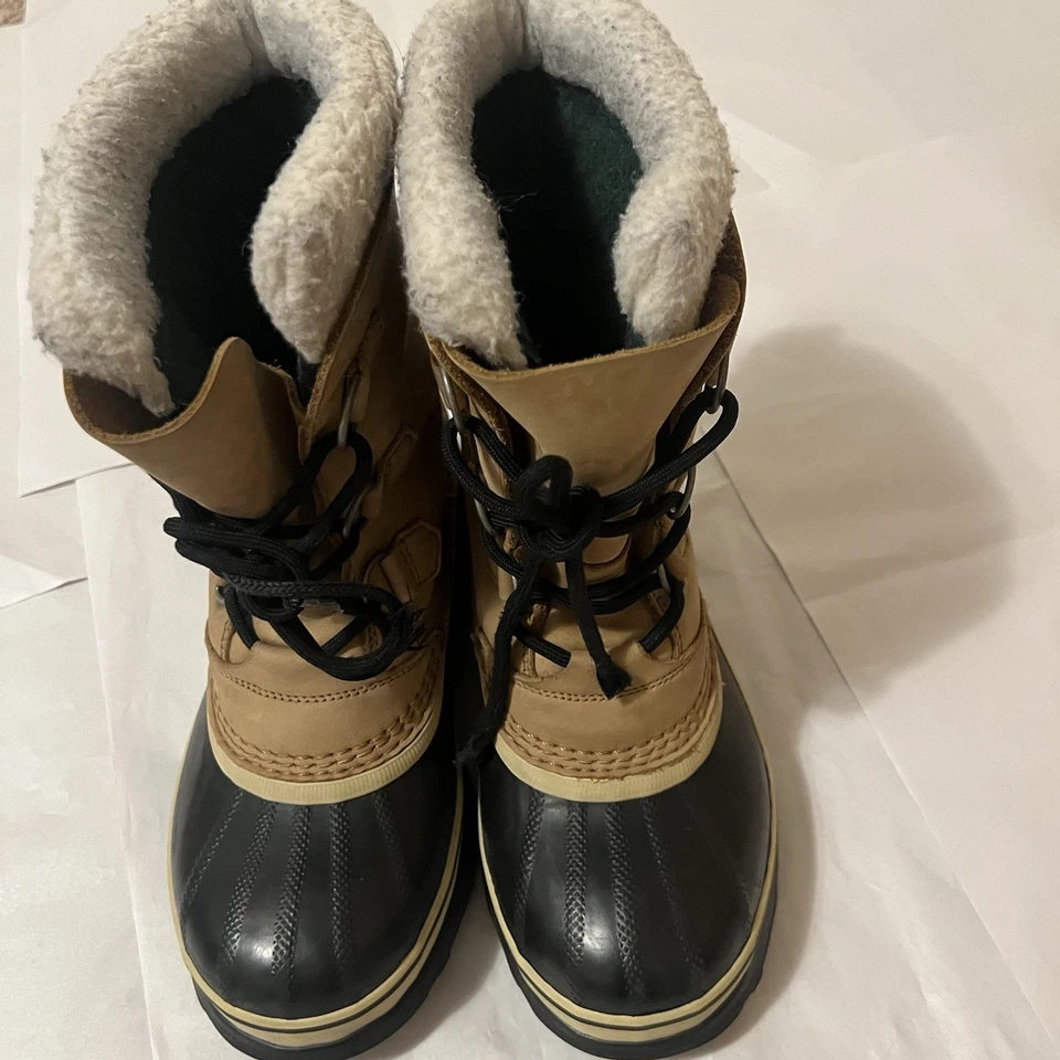 Botas de nieve Sorel Caribou impermeables artesanales aisladas a media pantorrilla para mujer talla 7 Foto 3 de 4