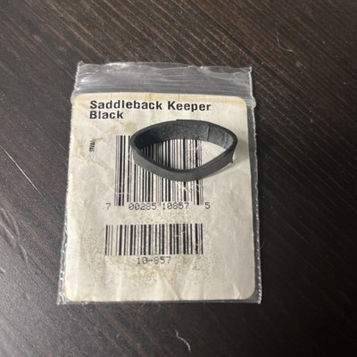 GENUINE Oakley Saddleback Watch Band s Loop Holder. NEW 10-857