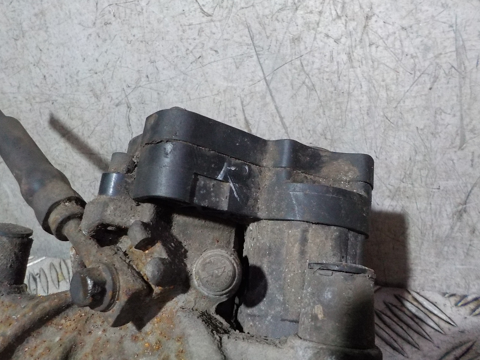 AUDI A3 8V 2.0 TDI BRAKE CALIPER REAR LEFT PASSENGER SIDE 2014