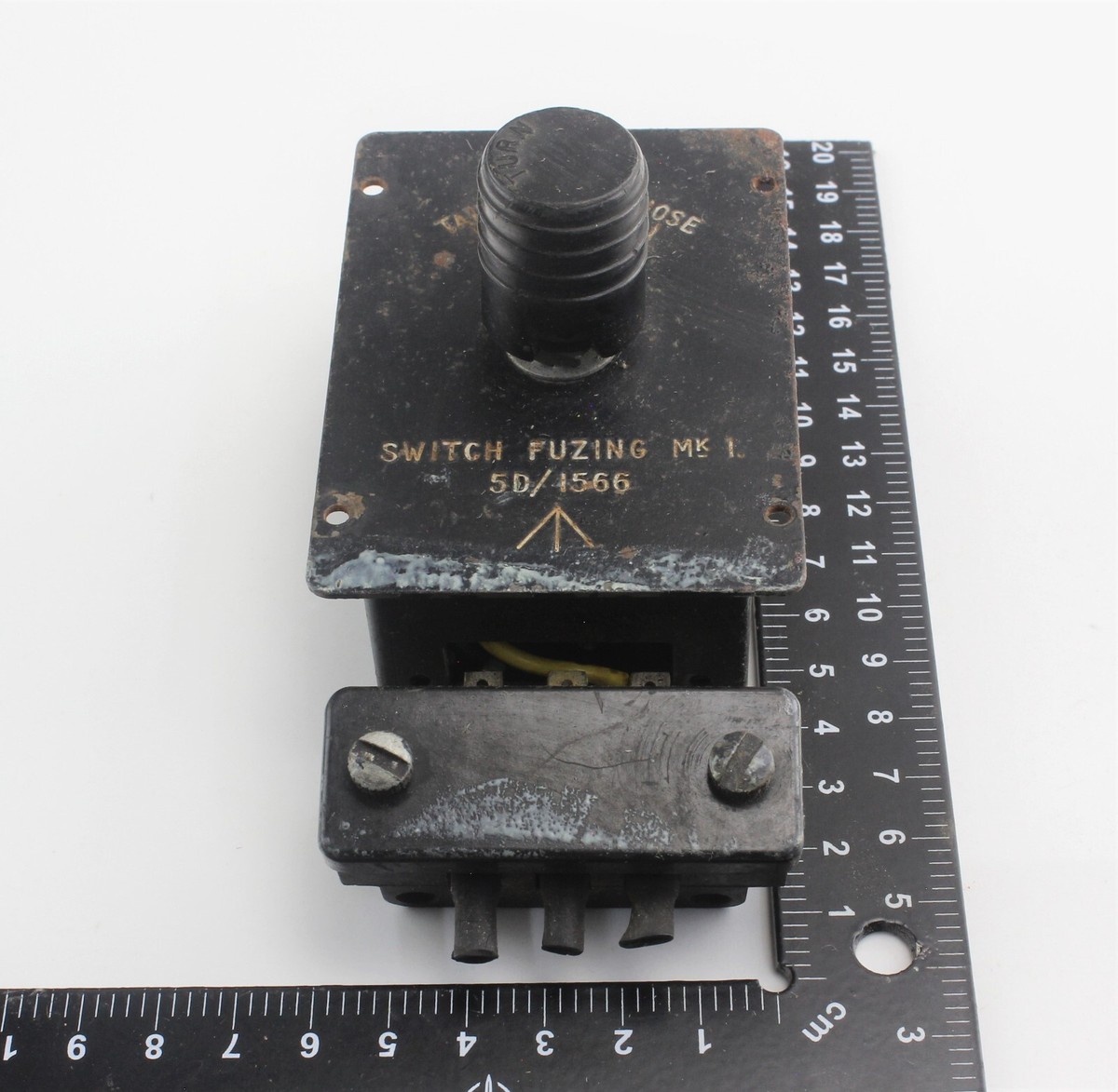 エアーズノットイナフ　ART 136×105 ¥211,200→¥57,600 Switch Fuzing Unit Mk1 5D/1566 Fusing RAF Vintage Aircraft Part