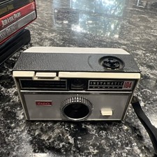 Vintage 1960's Kodak Instamatic 104 Color Outfit Camera with Strap - Untested